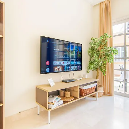 Luxury 3 Bedroom With Sea View Solarium Apartment